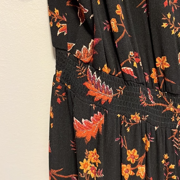 Romper - Picture 3 of 4